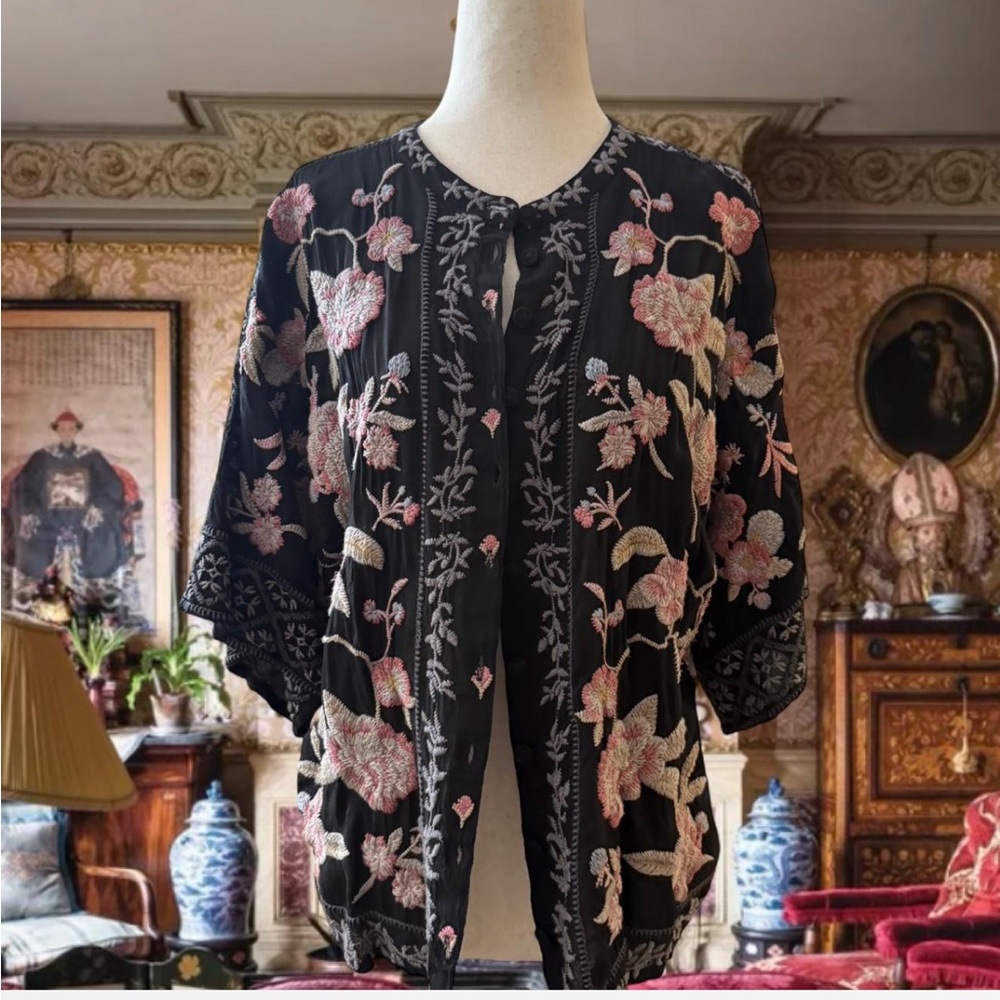 NWT Johnny Was Gorgeous Floral Embroidered Black Kimono